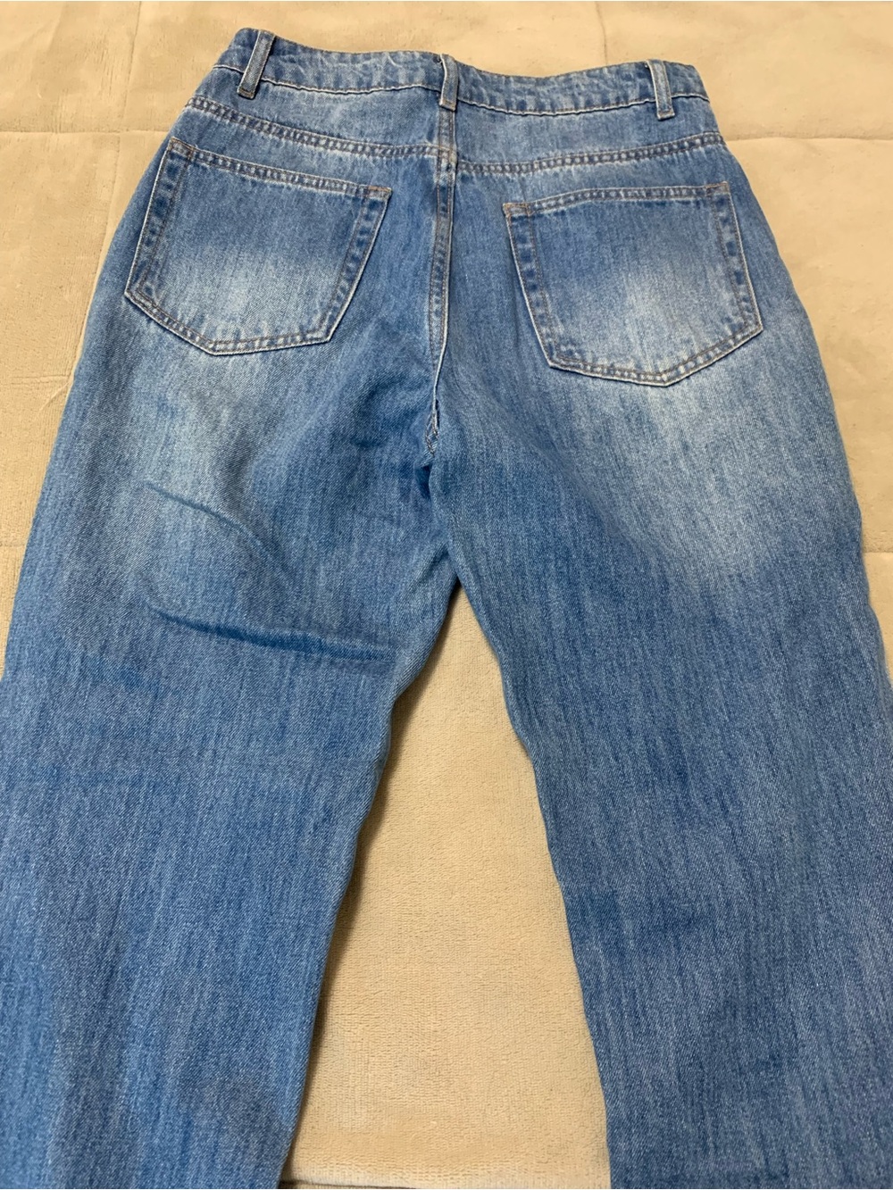 Forever 21 Women's Distressed Boyfriend Jeans - Blue Wash - Picture 3 of 3